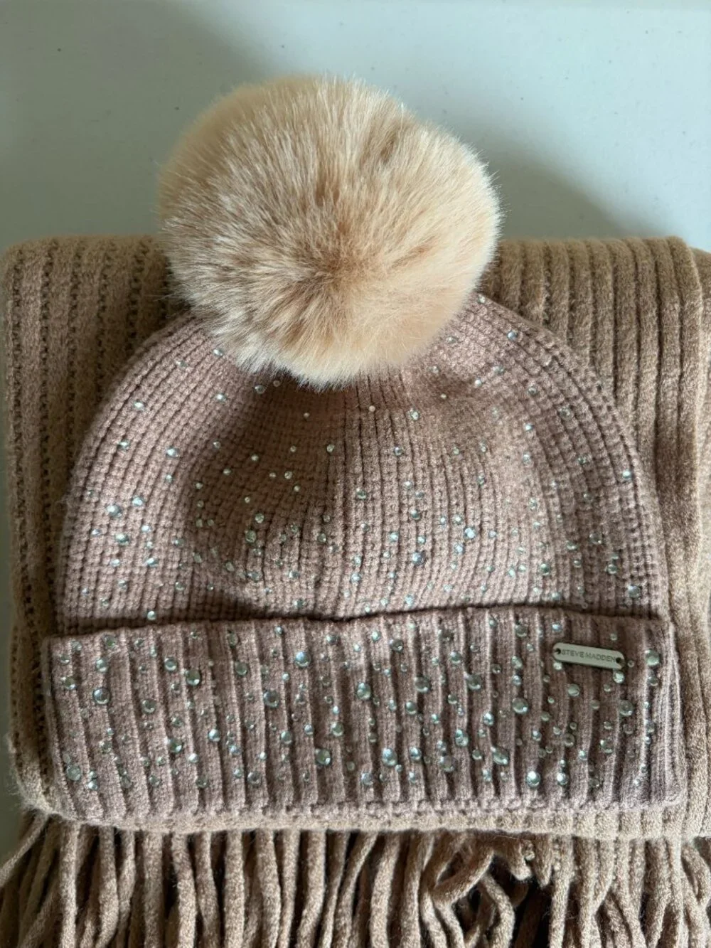 NWOT Steve Madden Ribbed Scarf Hat Pom Pom Faux Fur Rhinestone Set Brown